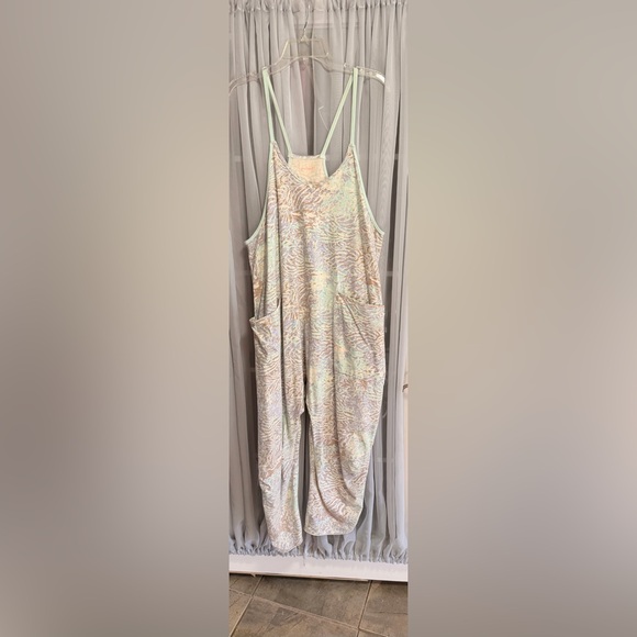 FP Movement RARE color Hot Shot Onesie Small - Picture 2 of 6